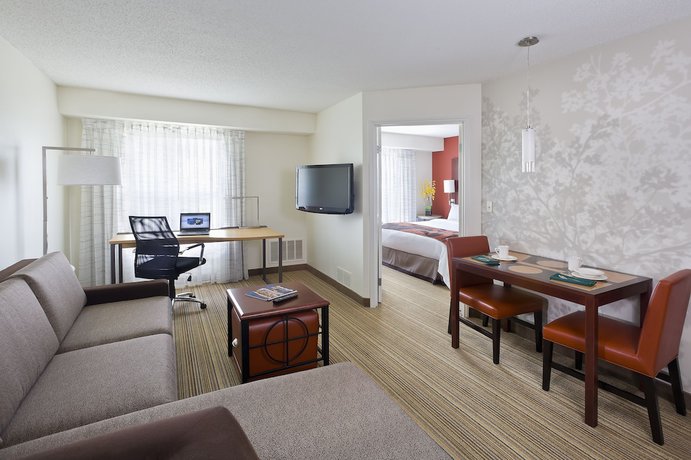 Imagen de la habitación del Hotel PrimeStay Extended Suites by IHG. Foto 9