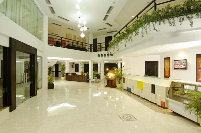 Imagen de los interiores del Hotel Primebiz Karawang. Foto 17