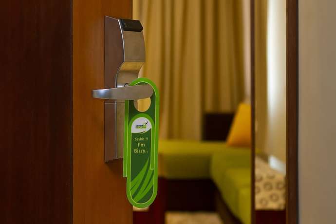 Imagen de la habitación del Hotel Primebiz Kuta. Foto 4