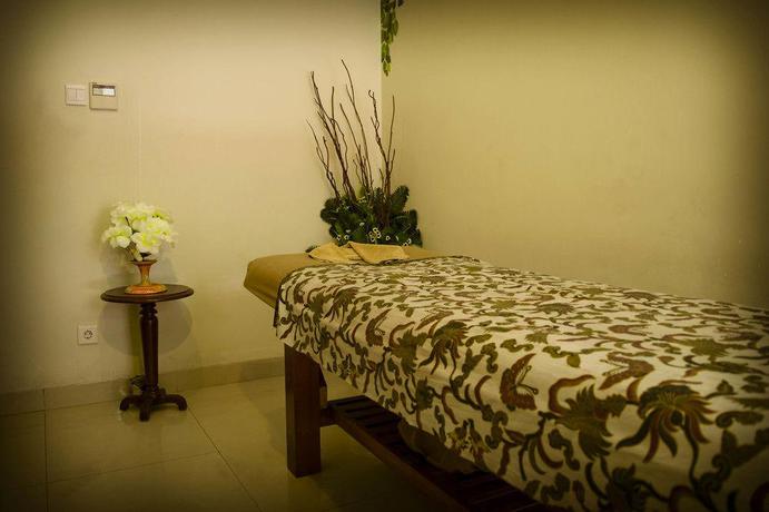 Imagen de los interiores del Hotel Primebiz Kuta. Foto 19