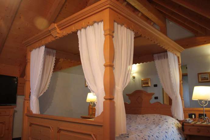 Imagen de la habitación del Hotel Primiero. Foto 7
