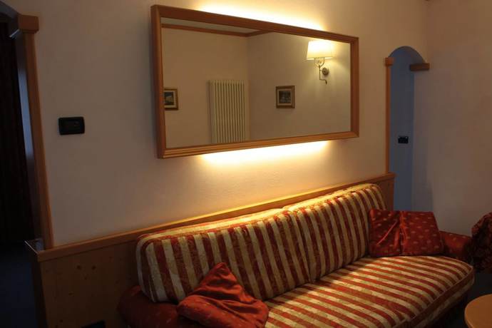 Imagen de la habitación del Hotel Primiero. Foto 10
