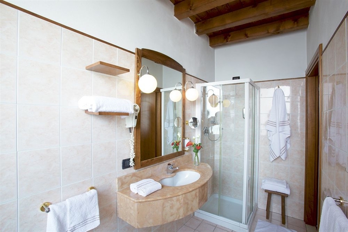 Imagen de la habitación del Hotel Primotel Brescia. Foto 8