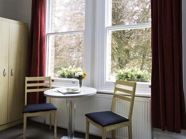 Imagen de la habitación del Hotel Primrose Guest House. Foto 12