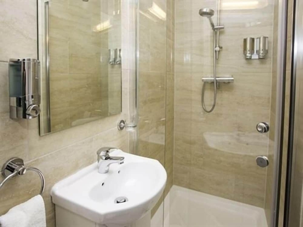 Imagen de la habitación del Hotel Primrose Guest House. Foto 16
