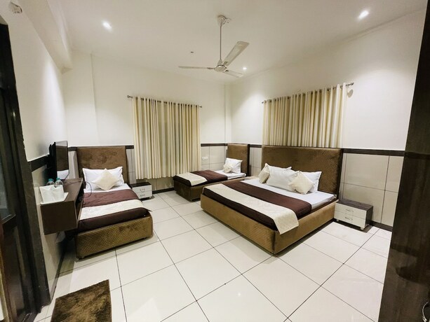 Imagen de la habitación del Hotel Primrose Regency. Foto 3