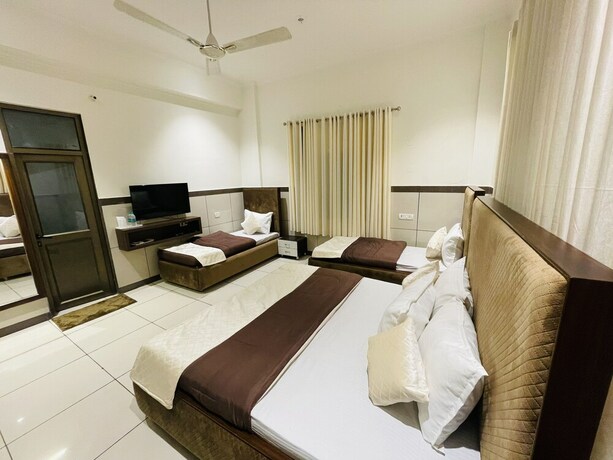 Imagen de la habitación del Hotel Primrose Regency. Foto 9