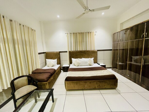 Imagen de la habitación del Hotel Primrose Regency. Foto 12