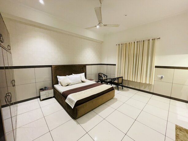 Imagen de la habitación del Hotel Primrose Regency. Foto 20