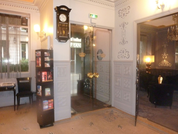 Imagen de los interiores del Hotel Prince Albert Louvre. Foto 11