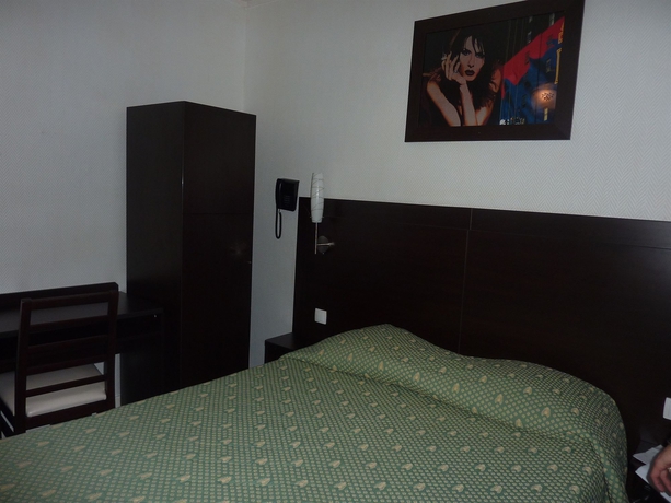 Imagen de la habitación del Hotel Prince Albert Opera. Foto 4