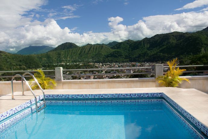 Imagen de la piscina del Hotel Prince Chanchamayo. Foto 18