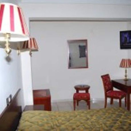 Imagen general del Hotel Prince De Galles. Foto 13