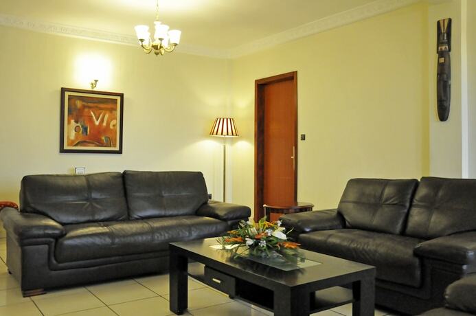 Imagen de la habitación del Hotel Prince De Galles. Foto 23