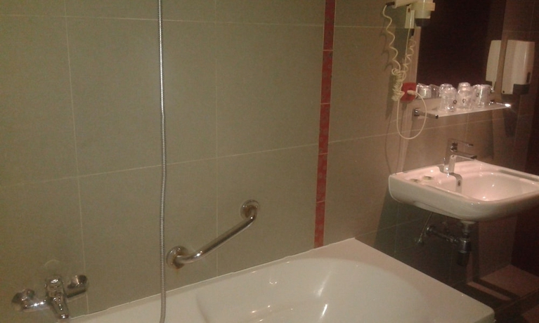 Imagen de la habitación del Hotel Prince De Liège. Foto 3