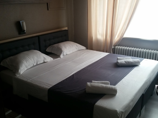 Imagen de la habitación del Hotel Prince De Liège. Foto 7
