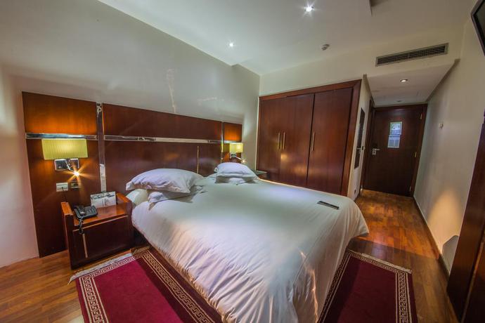 Imagen general del Hotel Prince De Paris. Foto 18