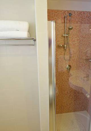 Imagen de la habitación del Hotel Prince Franklyn. Foto 5