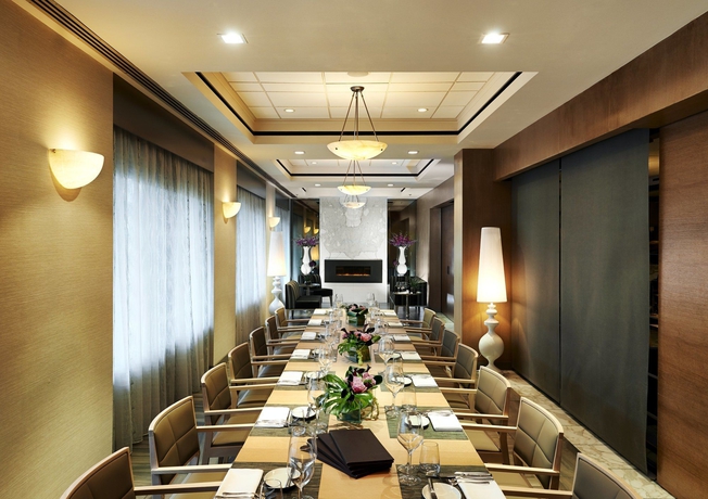 Imagen de los interiores del Hotel Prince George. Foto 14