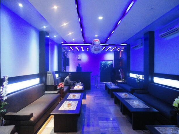 Imagen del bar/restaurante del Hotel Prince, Guwahati. Foto 6