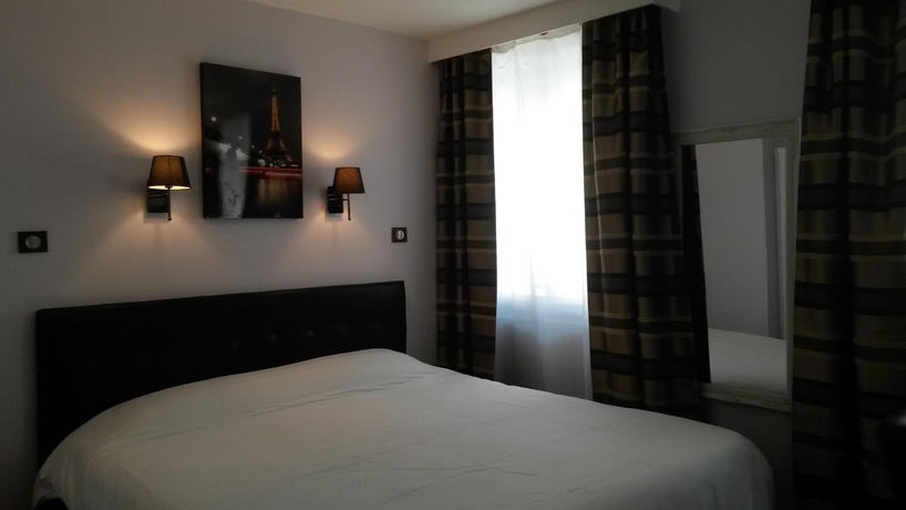 Imagen de la habitación del Hotel Prince Monceau. Foto 3