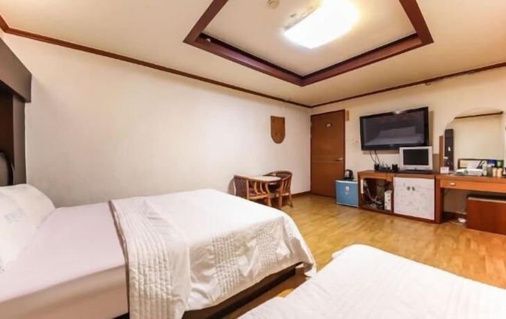 Imagen de la habitación del Hotel Prince Motel. Foto 16