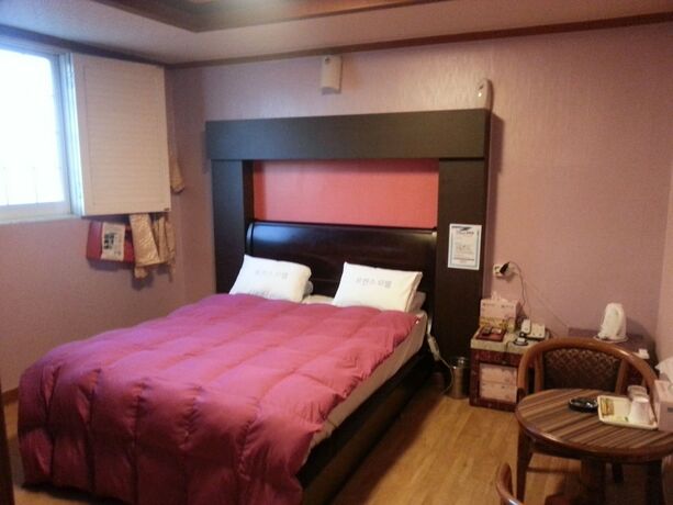 Imagen de la habitación del Hotel Prince Motel. Foto 19