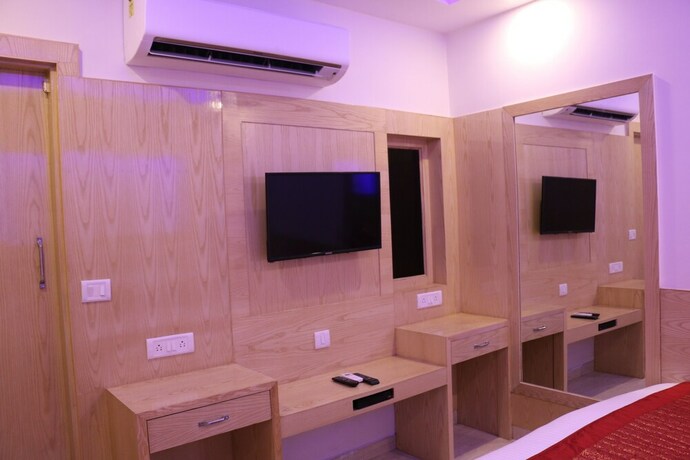 Imagen de la habitación del Hotel Prince Palace Deluxe. Foto 18