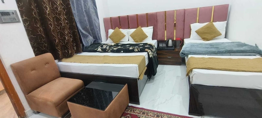 Imagen de la habitación del Hotel Prince Palace, Faizabad. Foto 5