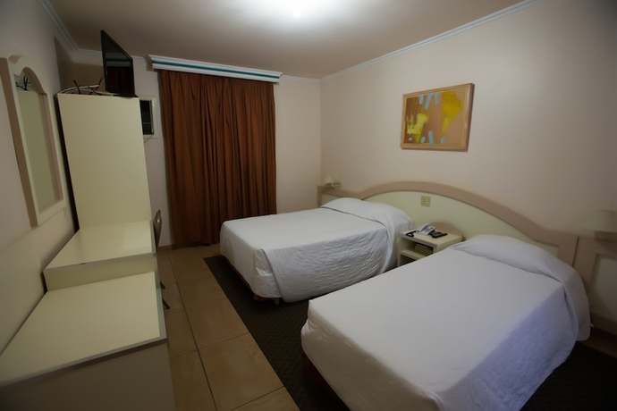 Imagen de la habitación del Hotel Prince, Ribeir&atilde;o Preto. Foto 14