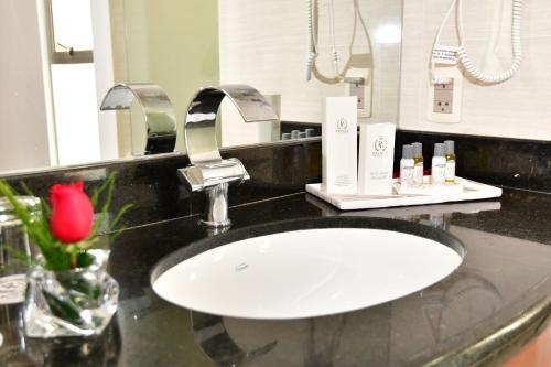 Imagen de la habitación del Hotel Prince, Santa Cruz. Foto 10