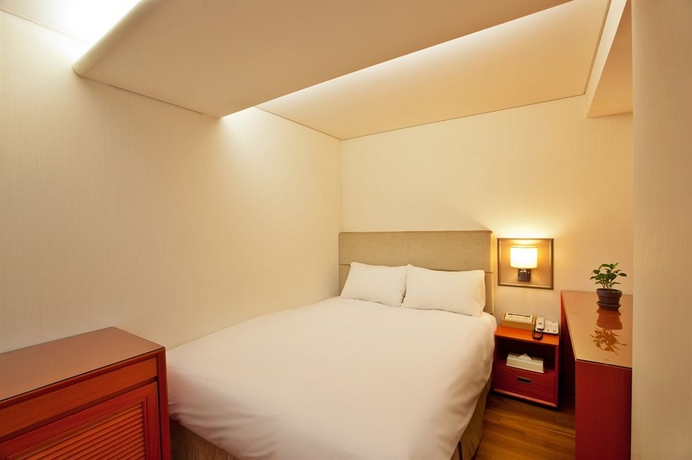 Imagen de la habitación del Hotel Prince Seoul. Foto 11