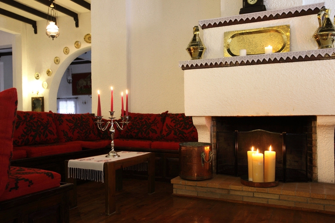 Imagen de los interiores del Hotel Prince Stafilos. Foto 10