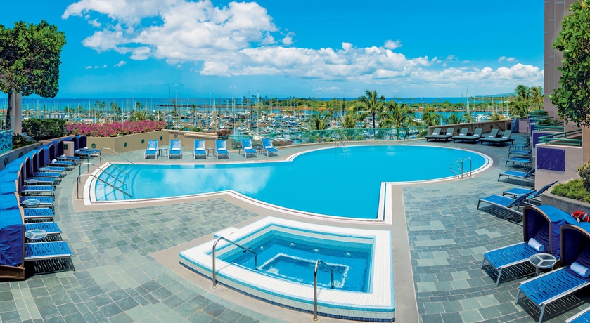 Imagen de la piscina del Hotel Prince Waikiki. Foto 16