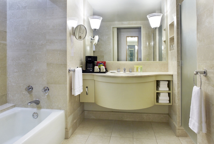 Imagen de la habitación del Hotel Prince Waikiki. Foto 7