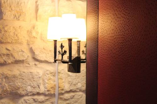 Imagen de la habitación del Hotel Prince de Conde. Foto 8