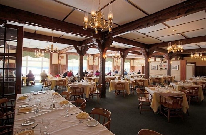Imagen del bar/restaurante del Hotel Prince of Wales, Waterton Park. Foto 4