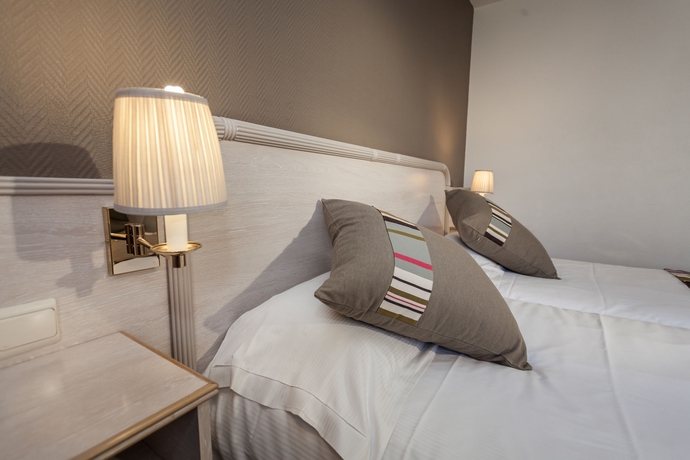 Imagen de la habitación del Hotel Princes De Catalogne. Foto 9