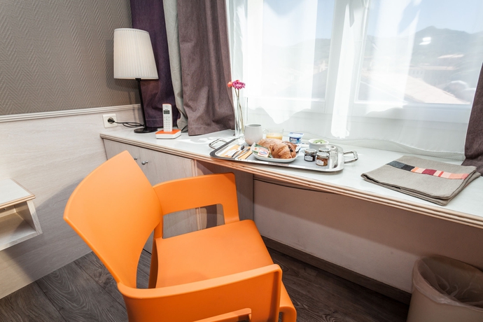 Imagen de la habitación del Hotel Princes De Catalogne. Foto 13