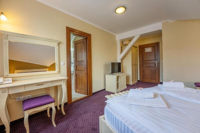 Imagen de la habitación del Hotel PrincesSophie. Foto 16