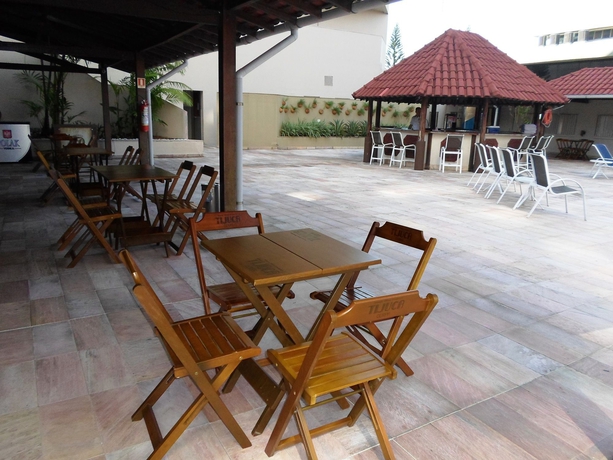 Imagen de la piscina del Hotel Princesa Louçã. Foto 16