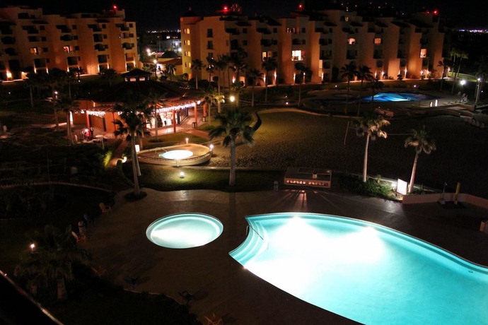 Imagen de la piscina del Hotel Princesa Rocky Point By Castaways. Foto 17