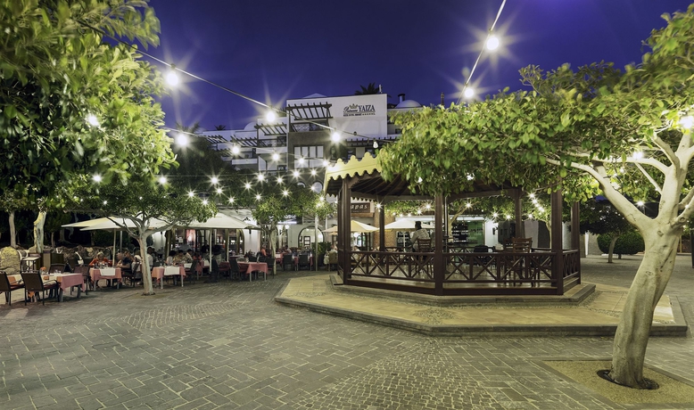 Imagen del bar/restaurante del Hotel Princesa Yaiza Suite Resort. Foto 3