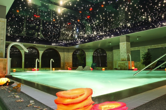 Imagen de la piscina del Hotel Princesa Yaiza Suite Resort. Foto 16