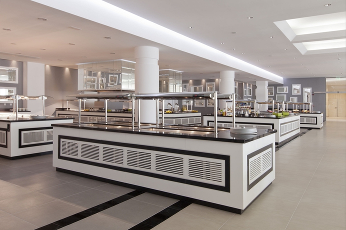 Imagen del bar/restaurante del Hotel Princess Andriana Resort and Spa – Ultra All Inclusive. Foto 4