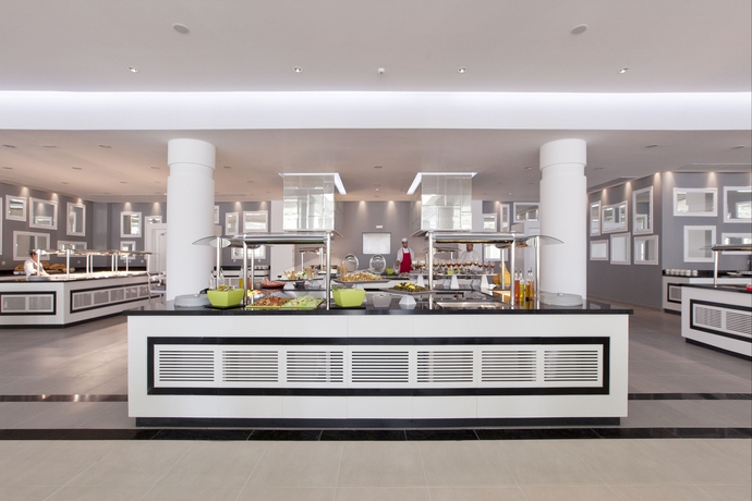 Imagen del bar/restaurante del Hotel Princess Andriana Resort and Spa – Ultra All Inclusive. Foto 5