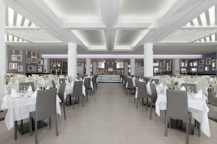 Imagen del bar/restaurante del Hotel Princess Andriana Resort and Spa – Ultra All Inclusive. Foto 6