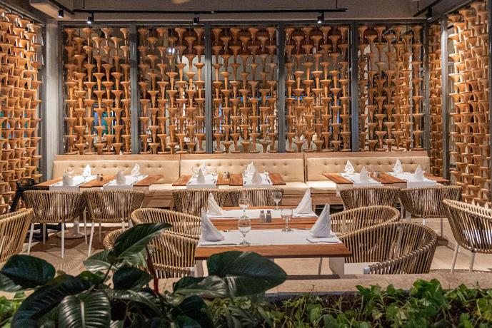 Imagen del bar/restaurante del Hotel Princess Family Club Bavaro. Foto 10