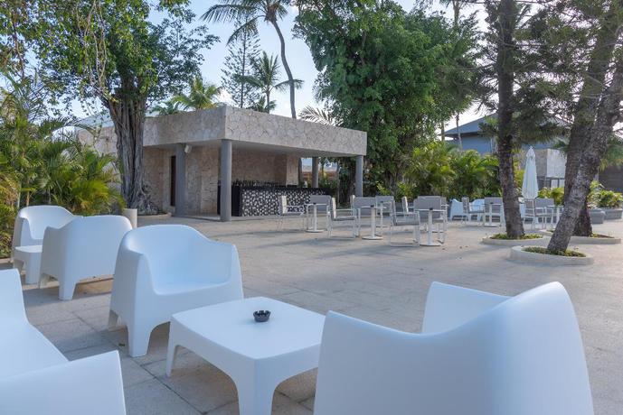 Imagen del bar/restaurante del Hotel Princess Family Club Bavaro. Foto 13