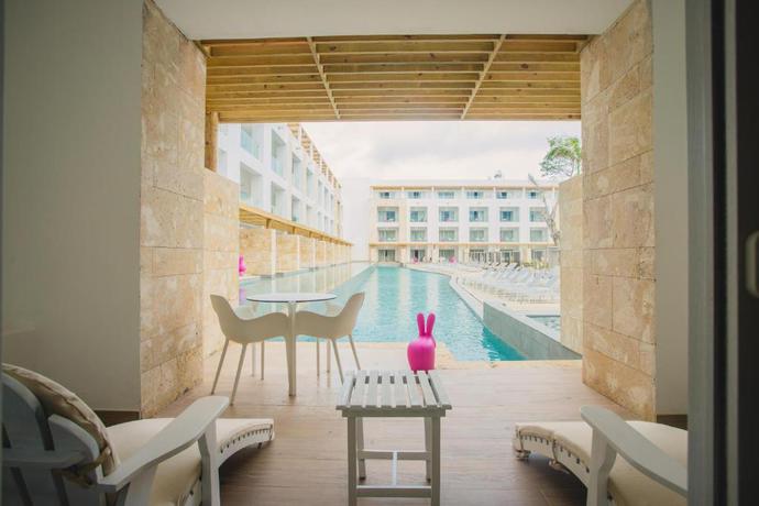 Imagen de los exteriores del Hotel Princess Family Club Bavaro. Foto 8